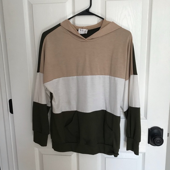 Color Block Lightweight Hoodie - Picture 1 of 3